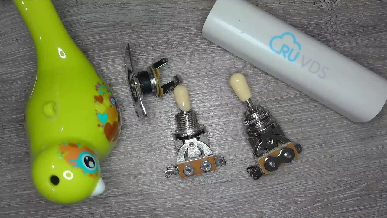 Гитарная катастрофа: дешёвый леспол IRIN пришёл с повреждениями - 39