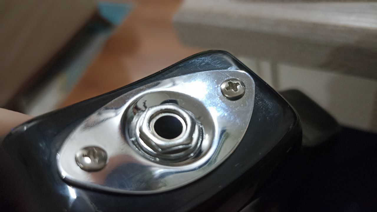 Гитарная катастрофа: дешёвый леспол IRIN пришёл с повреждениями - 41