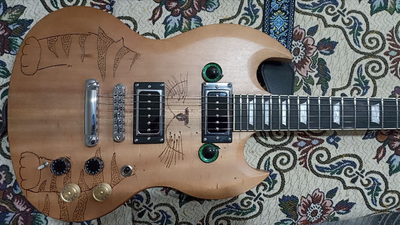 Гитарная катастрофа: дешёвый леспол IRIN пришёл с повреждениями - 6