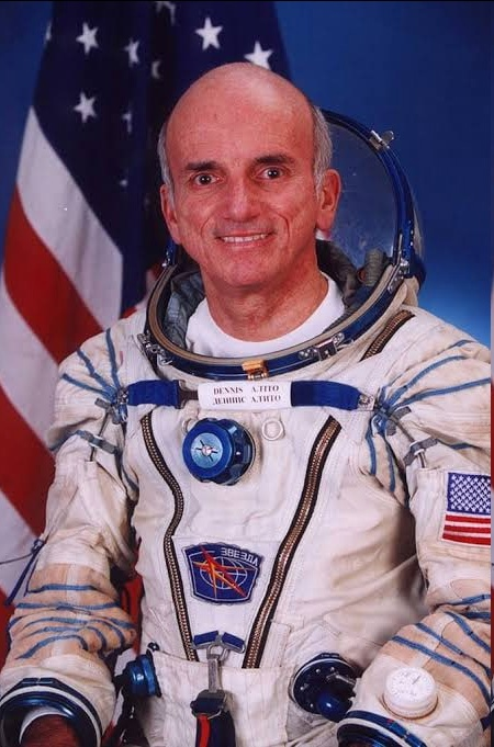 Фото 3: Деннис Тито