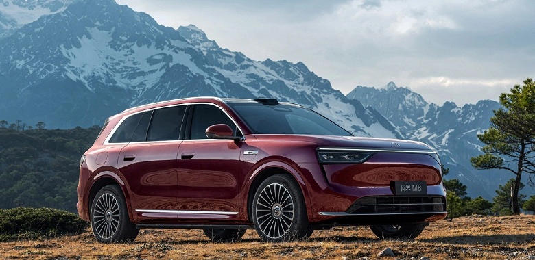 Новинка от Huawei с запасом хода 1526 км, которая официально едет в Россию: всего за четыре дня после начала продаж Aito M8 заказали более 50 000 человек