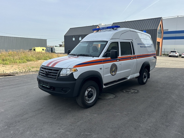 Представлен новый внедорожник УАЗ, в оснащение которого входят электростанция, насосная станция, электроперфоратор, бензорез, бензопила и другое оборудование