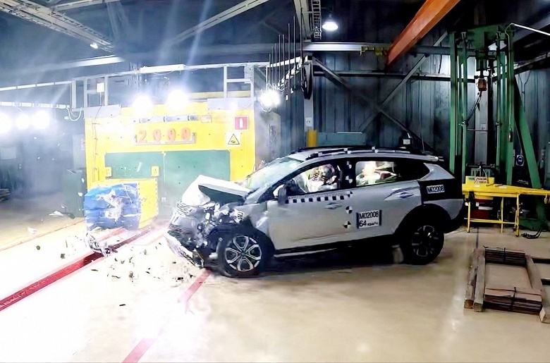 Новейшие Lada Iskra оказались максимально безопасными машинами: опубликованы фото и видео с краш-тестов