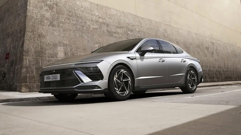 Новейшая Hyundai Sonata 2025 с 6-ступенчатым «автоматом» и простым мотором — 3,48 млн рублей. Дилер принимает заказы на седан в комплектации Inspiration - 1 Новейшая Hyundai Sonata 2025 с 6-ступенчатым «автоматом» и простым мотором — 3,48 млн рублей. Дилер принимает заказы на седан в комплектации Inspiration