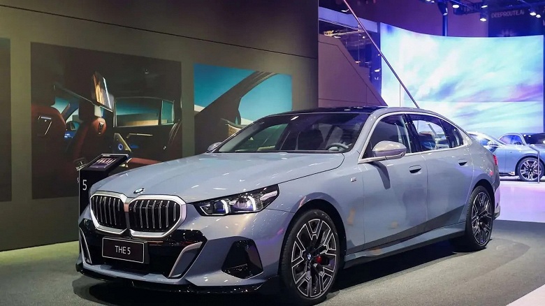 «Семёрка» больше не нужна? Представлен новый BMW 5 Series с колёсной базой больше, чем у 7 Series (G11) - 2 «Семёрка» больше не нужна? Представлен новый BMW 5 Series с колёсной базой больше, чем у 7 Series (G11)
