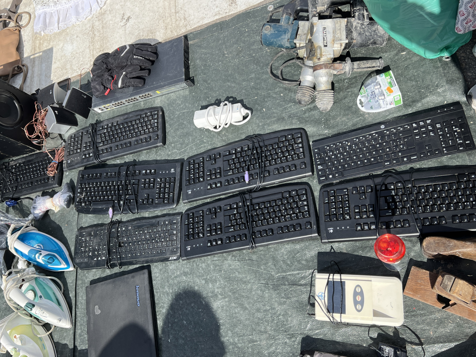 Апрельская барахолка в Испании: интересные открытия и находки - 5