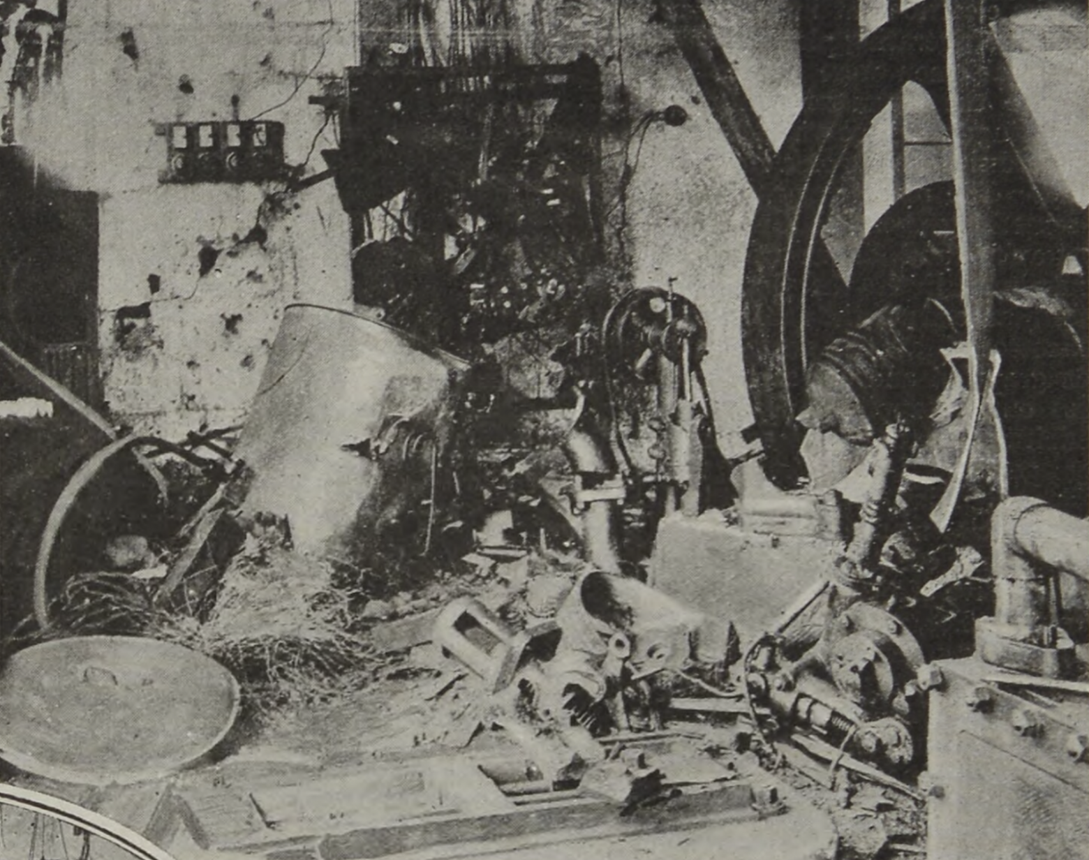 Поврежденная наземная станция на Фэннинге