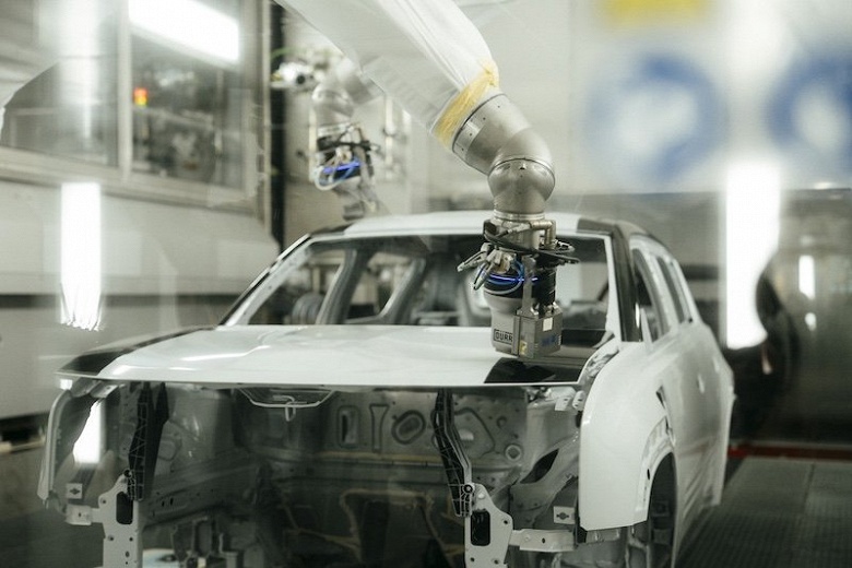 Двухцветный кузов за 6 минут: Renault перенесла принципы полиграфии в технологию окраски Jetprint Paint - 2 Двухцветный кузов за 6 минут: Renault перенесла принципы полиграфии в технологию окраски Jetprint Paint