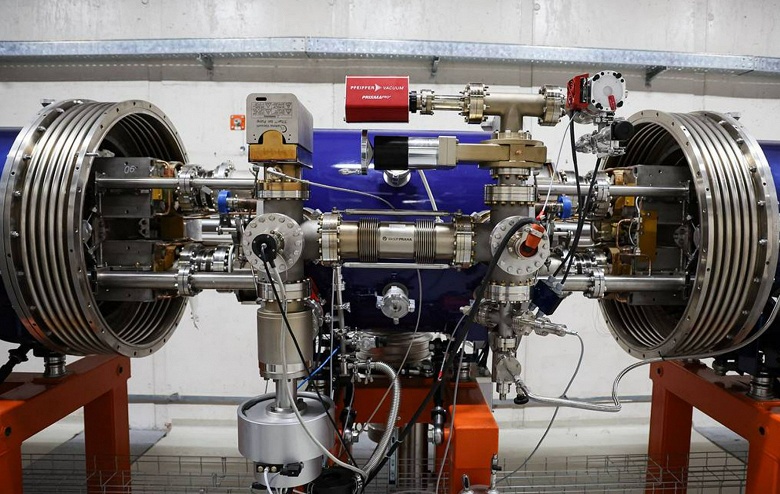 Россия создала коллайдер мирового уровня: ученые начинают охоту за &laquo;тёмным фотоном&raquo;