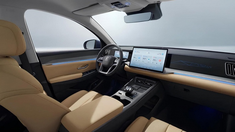 Ценовые войны не прекращаются: современный кроссовер с запасом хода 1500 км BYD Song Pro DM-i подешевел до $12 725