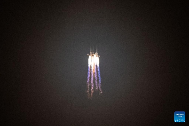 Китай запустил группу спутников &laquo;Гован&raquo;. Ракеты &laquo;Чанчжэн&raquo; опережают Falcon 9 по числу запусков