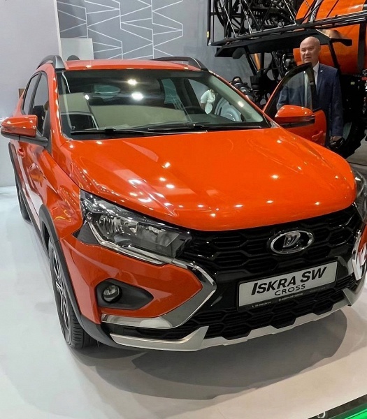 Представлена топовая Lada Iskra SW Cross: опубликованы новые живые фото - 4 Представлена топовая Lada Iskra SW Cross: опубликованы новые живые фото