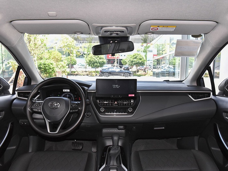 Toyota не выдерживает конкуренции с BYD: Toyota Corolla Hybrid подешевела в Китае до 13 тыс. долларов