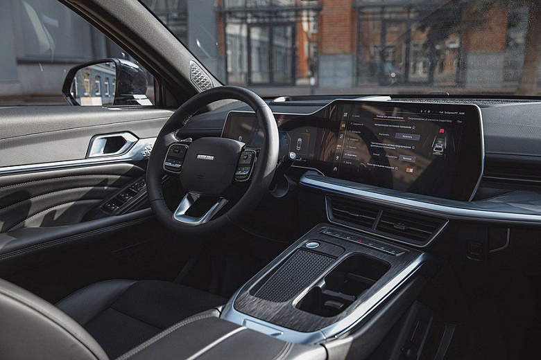 Представлен выпускаемый в России полноприводный кроссовер Haval F7x: новинку впервые показали внутри