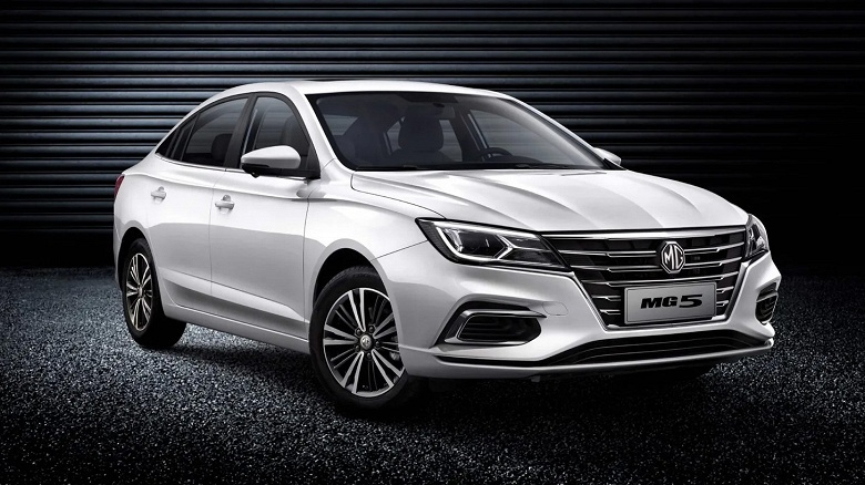 За новую китайскую &laquo;пятерку&raquo; придется доплатить: MG 5 2025 модельного года поступил в продажу в России с увеличенным ценником
