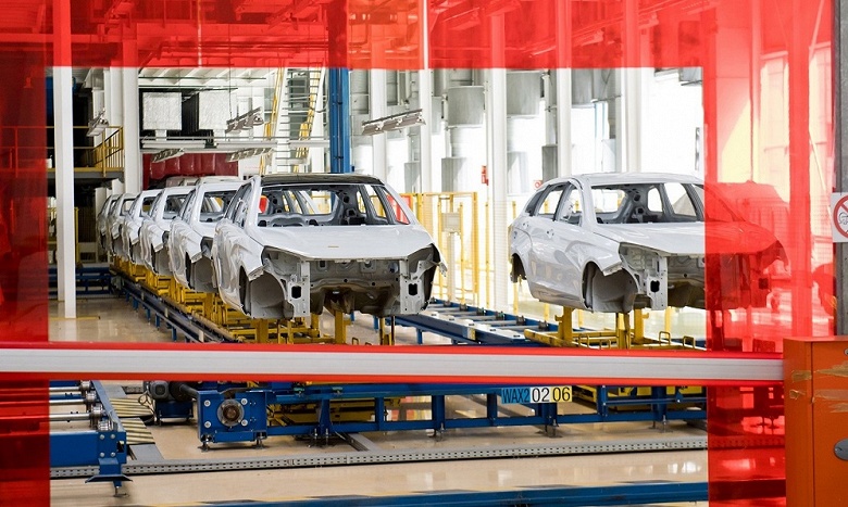 «Лагающая мультимедиа , зазоры, пока не решённые проблемы по электрике и электронике». АвтоВАЗ разбирается с проблемами Lada Iskra, дилеры получат машины лишь в июне - 1 «Лагающая