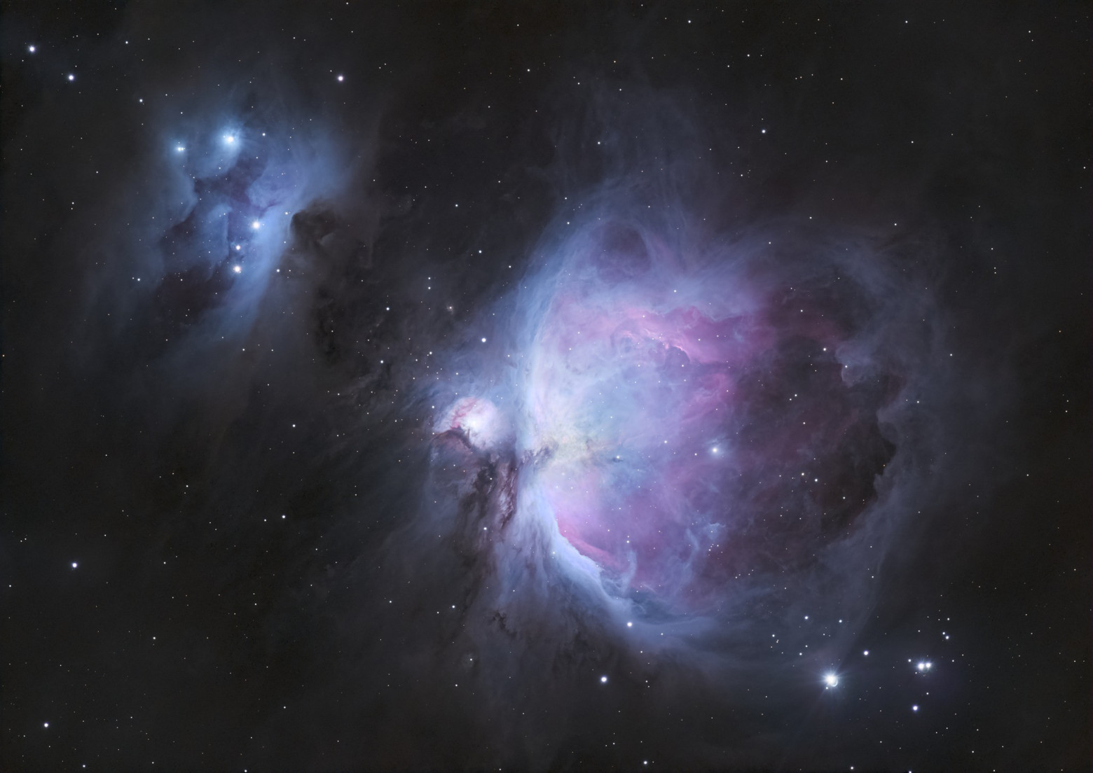 Туманность Де Мерана и Туманность Ориона. Автор астрофотоснимка Тристан Петроски  