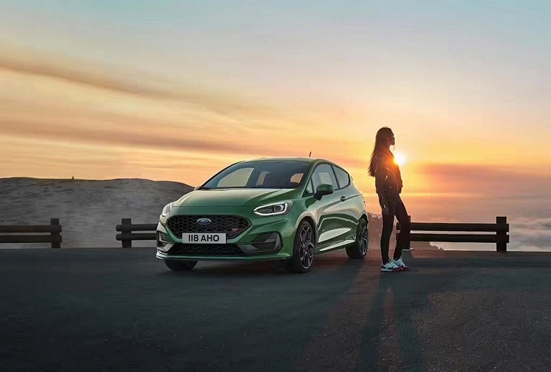 Хит продаж Ford Fiesta могут &laquo;возродить из пепла&raquo; при помощи Volkswagen. Сотрудничество Ford и VW оказалось &laquo;очень, очень, очень успешным&raquo;