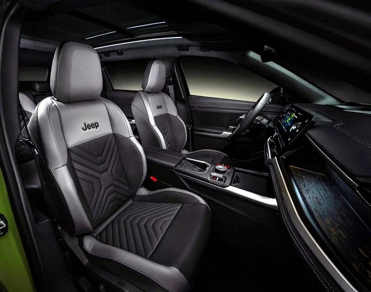 Представлен абсолютно новый Jeep Compass 2025: с ДВС и без него