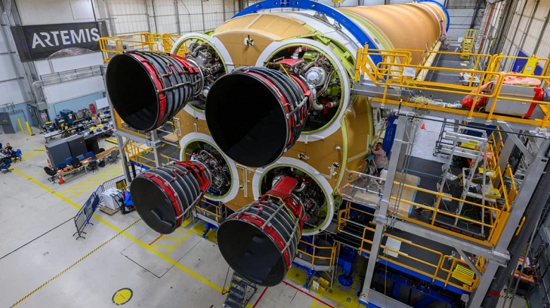 Технологии шаттлов против утечек: NASA экстренно заменило двигатель на лунной ракете SLS для миссии Artemis II