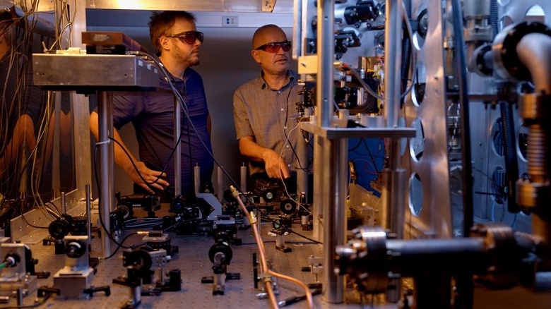 Точнее времени: для глобального эталона запущены новые часы NIST-F4 с точностью до секунды за 100 млн лет