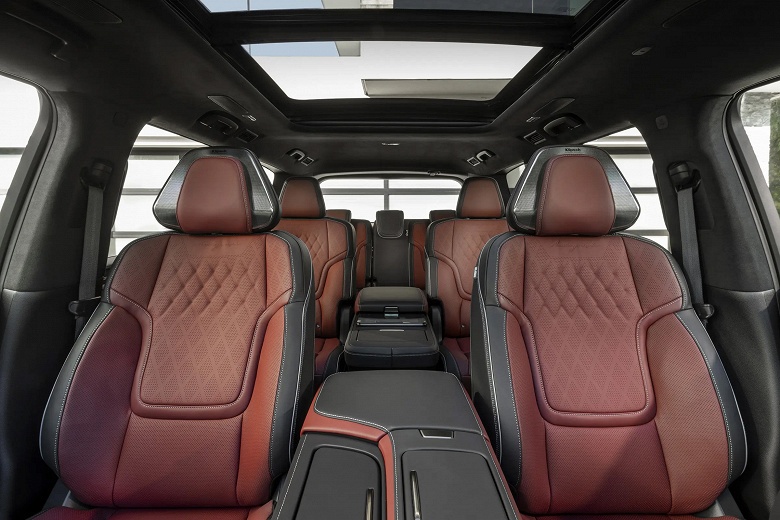 Больше и мощнее Land Cruiser. Представлен Infiniti QX80 2025: люксовое оснащение, 450 л.с., 9-ступенчатый &laquo;автомат&raquo; и полный привод с 6 режимами