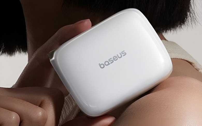 Несколько зарядок и спутанные кабели &mdash; в прошлом. Представлено ЗУ Baseus (100&ndash;240 В) с графеном, скрытым 82-сантиметровым кабелем и ИИ