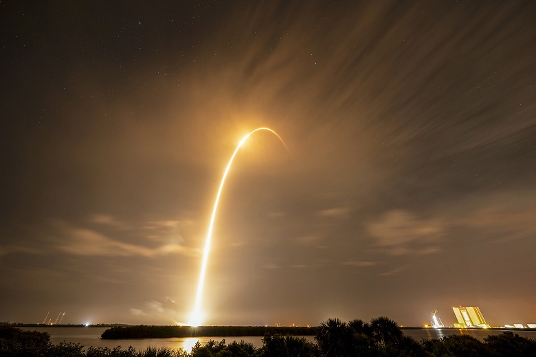 SpaceX бьёт рекорды: 29 спутников Starlink выведены на орбиту за один запуск