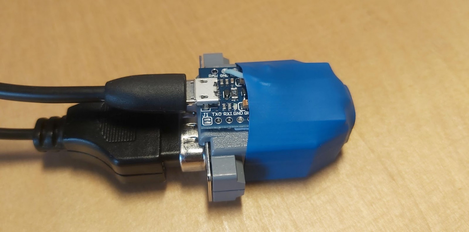 Подключенный переходник. Обернул его в термоусадку