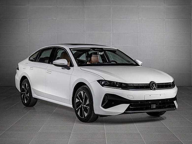 Volkswagen в Китае совсем не такой, как в Германии: компактный седан Sagitar по оформлению интерьера теперь может заткнуть за пояс Golf
