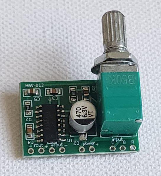 Рис. 14. Готовый стереофонический усилитель мощности НЧ