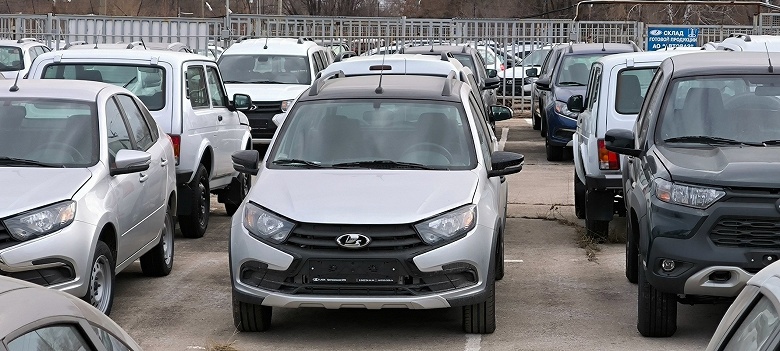Avtograd: Lada подорожает уже с понедельника, 12 мая