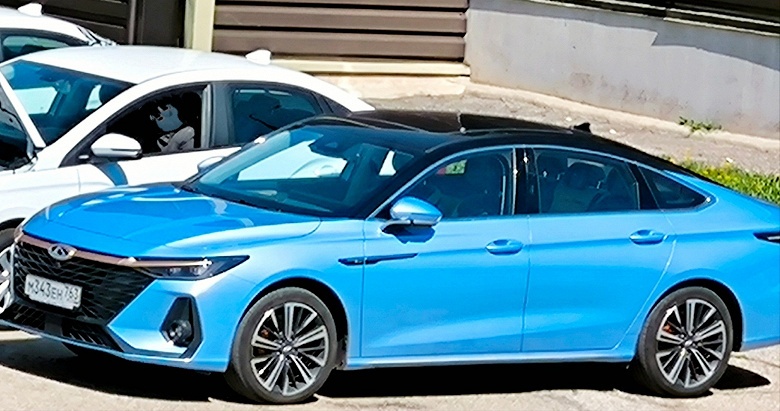 &laquo;Lada Х-Cross 5, Х-Cross-7 и Х-Cross-8 также катали в своё время, завод в Питере надо чем-то загружать срочно&raquo;. Chery Arrizo 8 продолжают тестировать на АвтоВАЗе