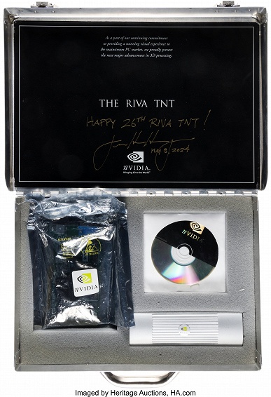 Для настоящих коллекционеров видеокарт и фанатов Nvidia. На аукцион выставлена редкая Nvidia RIVA TNT в металлическом чемодане и с подарочным ланч-боксом