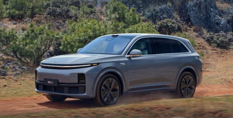 Модернизированные Li L7 2025 и L8 2025 получили улучшенную подвеску и увеличенный запас хода. Названы цены
