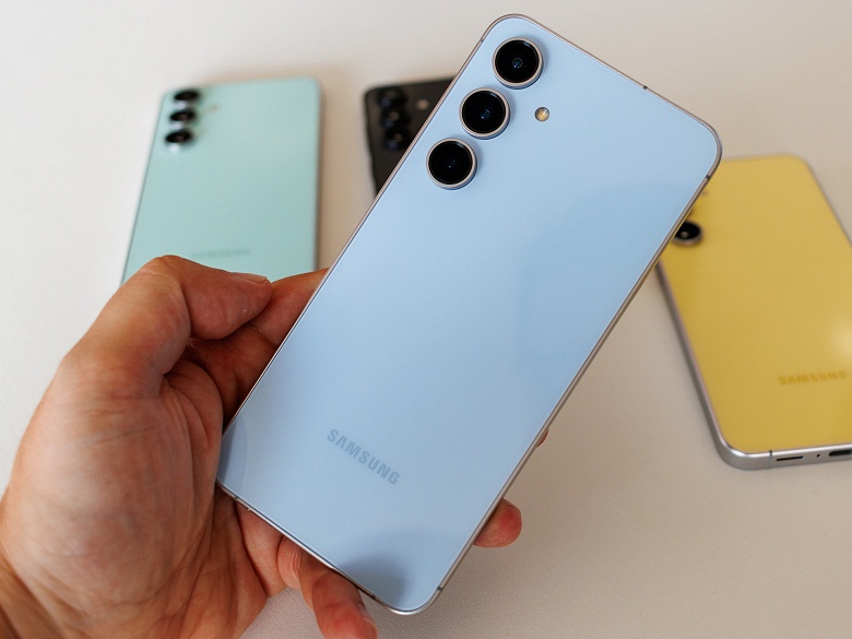 Бюджетный флагман Samsung станет таким же мощным, как Galaxy S25 Ultra? Samsung Galaxy S25 FE может удивить своим процессором - 1 Бюджетный флагман Samsung станет таким же мощным, как Galaxy S25 Ultra? Samsung Galaxy S25 FE может удивить своим процессором