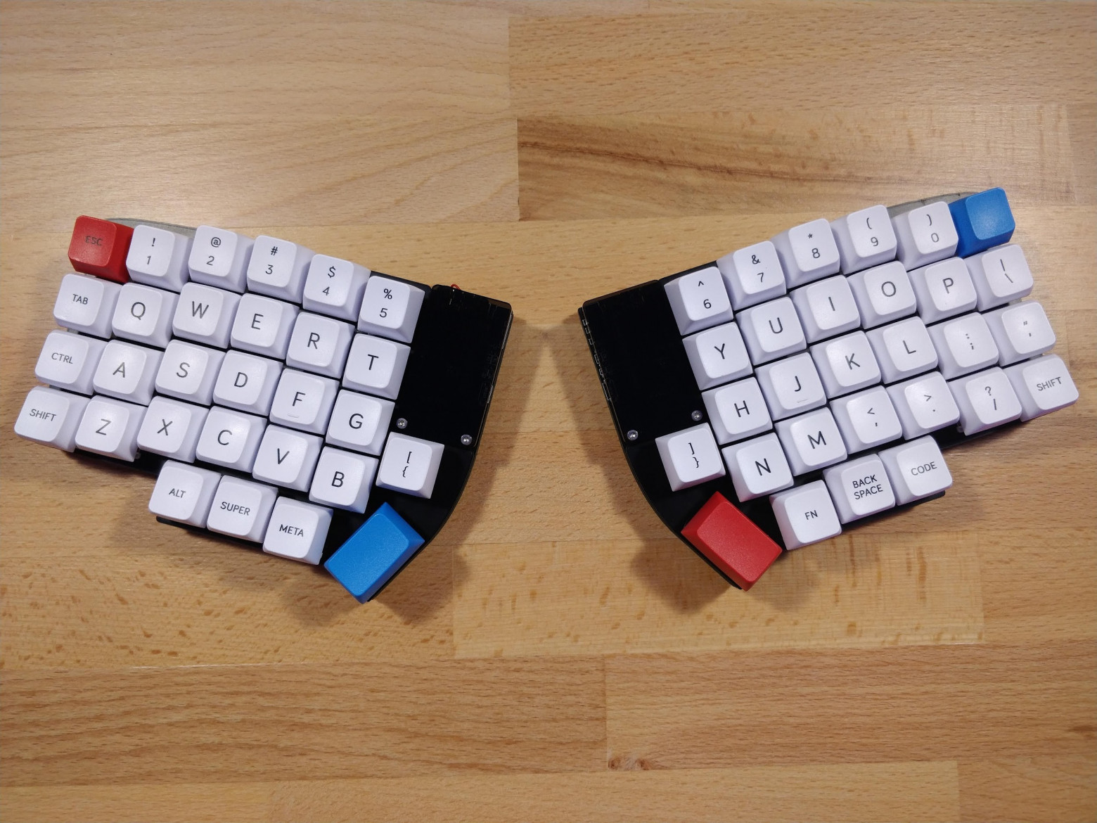 Беспроводной вариант Lily58Pro, источник