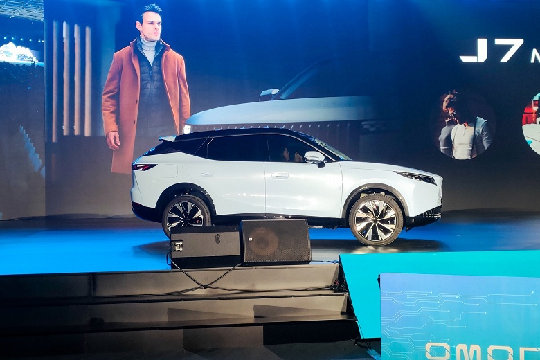 Новейший кроссовер Omoda C7 выходит в России: названы цены и комплектации
