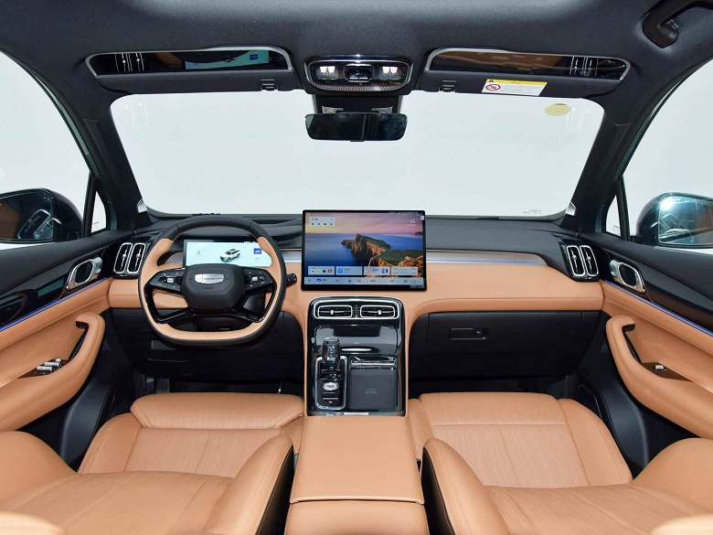 Представлен новый и улучшенный Geely Atlas, он оказался очень дешевым &mdash; меньше 14 тыс. долларов