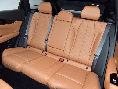 Представлен новый и улучшенный Geely Atlas, он оказался очень дешевым &mdash; меньше 14 тыс. долларов