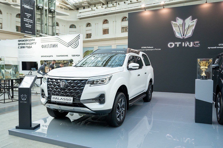 Nissan Navara возвращается в Россию под названием Oting Palasso: первая в РФ модель в кузове пикап-хардтоп поступит в продажу в июне