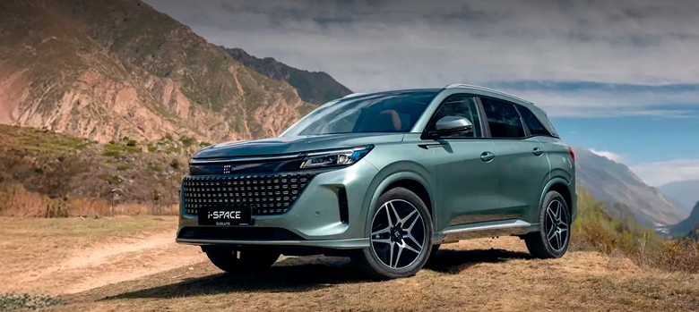 В России запускают новое мелкоузловое производство, со сваркой и окраской кузовов. По такой технологии теперь будут выпускать Evolute