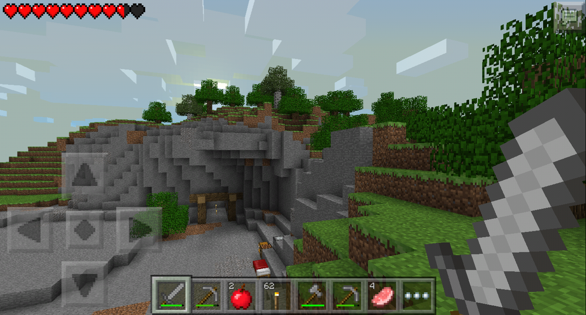 Интерфейс игры на версии 0.8.1. Скриншот взят из minecraft.wiki