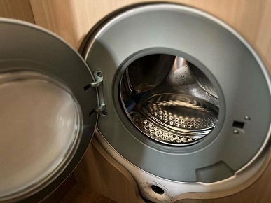 8-ступенчатый «автомат», мощный мотор, полный привод, а также душ, холодильник и даже стиральная машина. В России продают автодом Changan Hunter Plus 2025 года за 8,4 млн рублей - 8 8-ступенчатый «автомат», мощный мотор, полный привод, а также душ, холодильник и даже стиральная машина. В России продают автодом Changan Hunter Plus 2025 года за 8,4 млн рублей