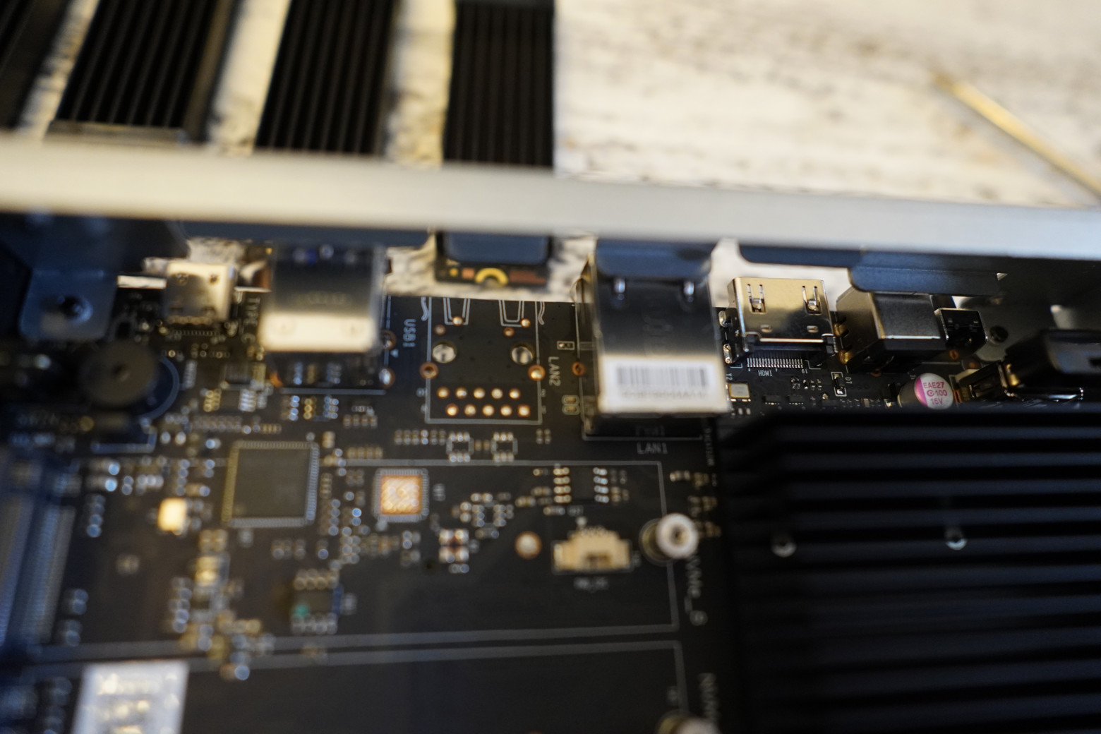 Идеальный NAS на 8 NVME дисков. Обзор Terramaster F8 Plus - 6