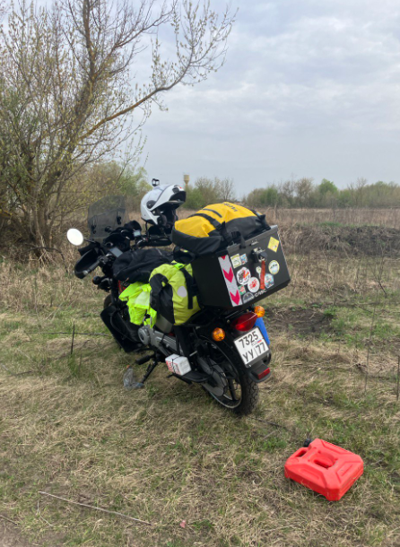 Привал на обед. Где-то между Москвой и Тамбовом.