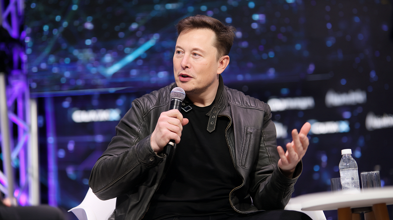 Илон Маск предупреждал: Tesla &mdash; снова дороже триллиона долларов, акции рекордно взлетели. Миллиардер переименовал себя в X