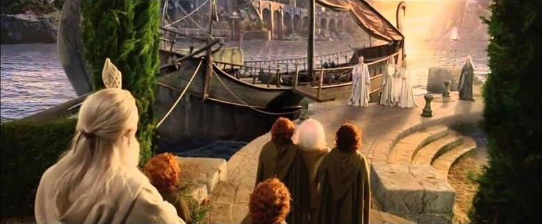 Эльфы покидают Средиземье. Кадр из фильма  «Властелин колец»