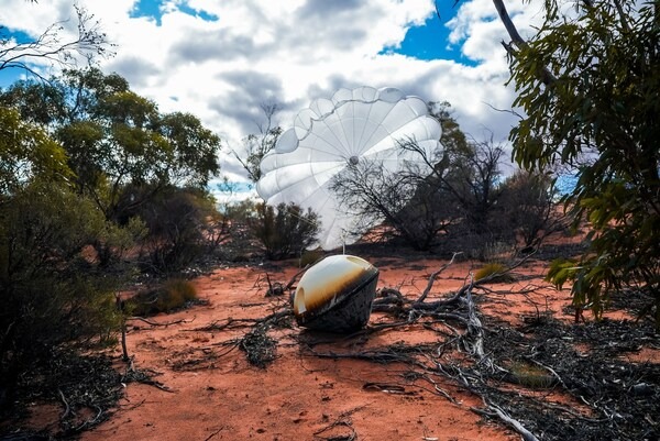 Космическая миссия Varda W-3 завершилась успешно: капсула вернулась с орбиты со скоростью 25 Махов