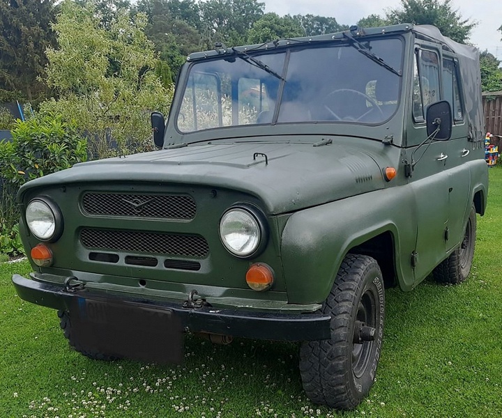 В Германии продают 35-летний УАЗ-469: действующий техосмотр и цена всего 9200 евро